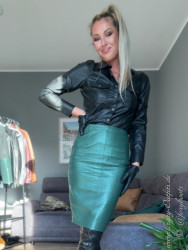 Leather skirt DS-562 green python imprint